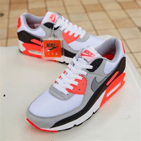 nike shoes latest air max.